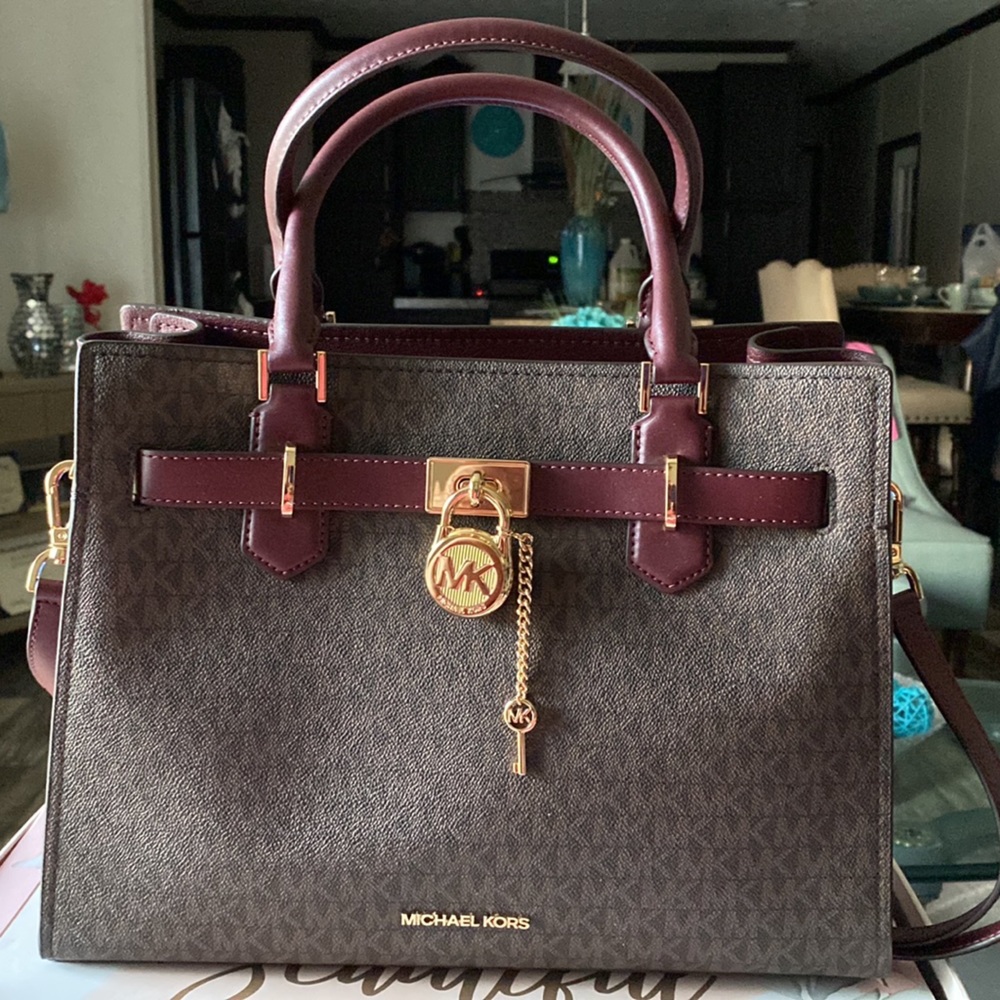 Meet your Posher, Demetrice